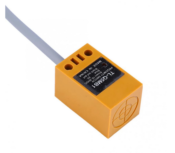 Induktiver Näherungsschalter / Sensor 10-30 V PNP 5mm